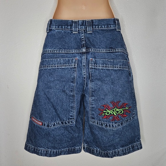 JNCO JEANS Baggy Denim Shorts‎ Embroidered Logo Red Green Sun Tribal